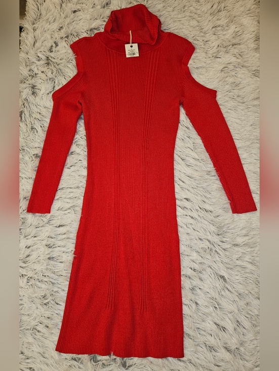 Ultra Flirt Dresses & Skirts - Ultra Flirt Red Ribbed Cold Shoulder Bodycon Dress – NWT Size M